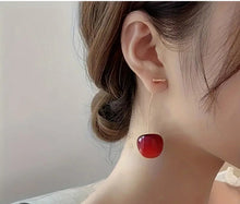 Load image into Gallery viewer, Earrings - Size M
